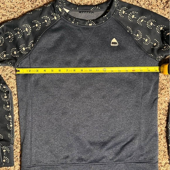 Burton Women's Oak Crew Navy and Patterned Sweatshirt - Picture 7 of 7